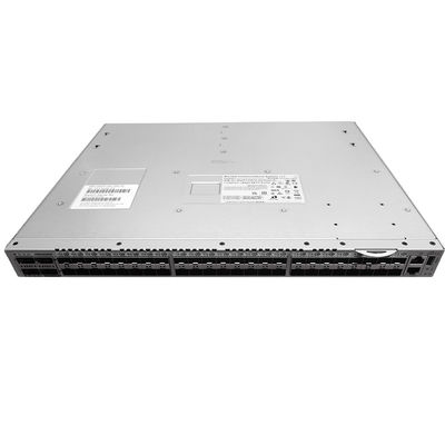 البروكات G620 SAN Switch مع 24 منفذًا نشطًا ، قناة الألياف الجينية 6 ، و 2 Tbps عرض النطاق الترددي الإجمالي