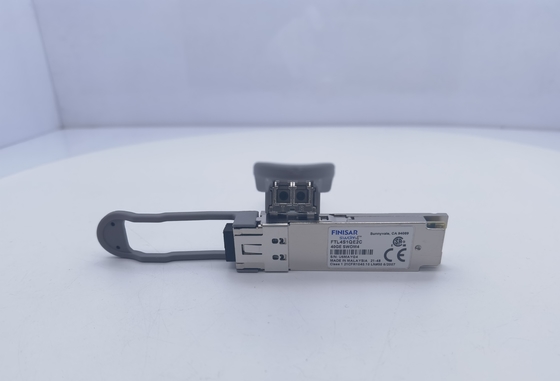 Finisar FTL4S1QE2C SWDM4 QSFP + جهاز الإرسال والاستقبال البصري لشبكة إيثرنت 40G على الوجهين MMF