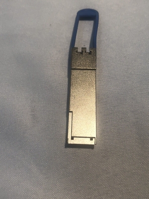 QSFP28 100G LR4 SPQ-CE-LR-CDFF أحادي الوضع مصدر الألياف جهاز الإرسال والاستقبال 10 كيلو متر وحدة