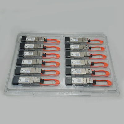Finisar FTL410QD4C 40GBASE-SR4 / 10GBASE-SR 300 م QSFP + Gen4 اندلاع إلى 10GBASE-SR Ethernet